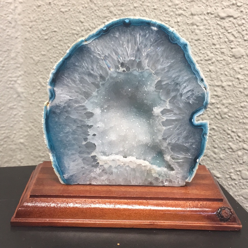 Geode home decoration piece